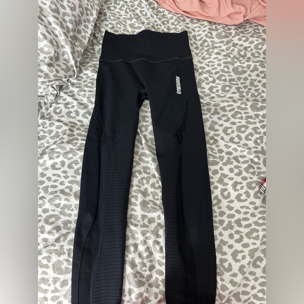 black gymshark leggings